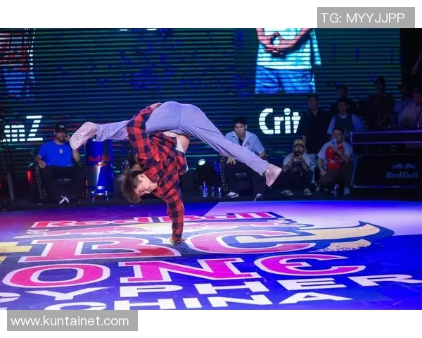 赵军专访：从街头到舞台的蜕变与坚持之路回顾街舞人生