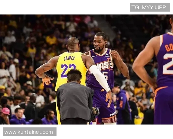 2016年湖人与活塞的激战回顾与赛季精彩瞬间分析 2016年湖人与活塞的激战回顾与赛季精彩瞬间分析