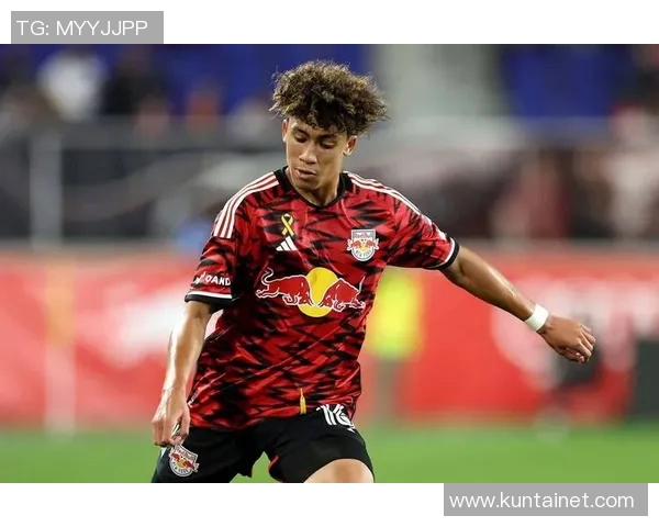 英格兰革命与纽约红牛的激烈对决分析与赛季展望