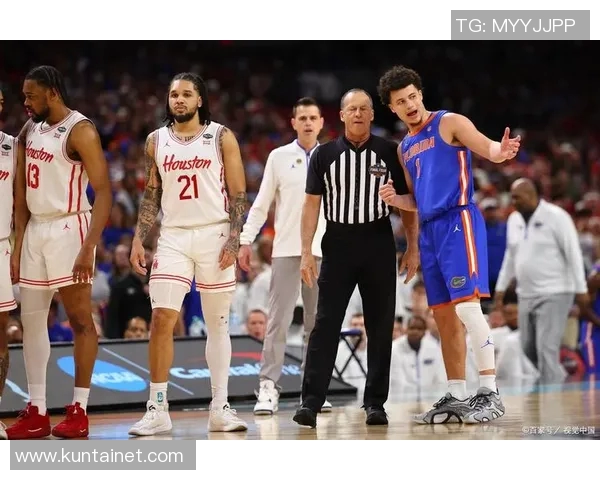 快船与勇士激战季后赛精彩视频回顾与分析