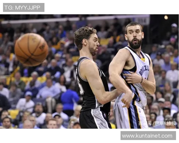 帕丘卡与维拉激战正酣球迷期待精彩对决与精彩进球