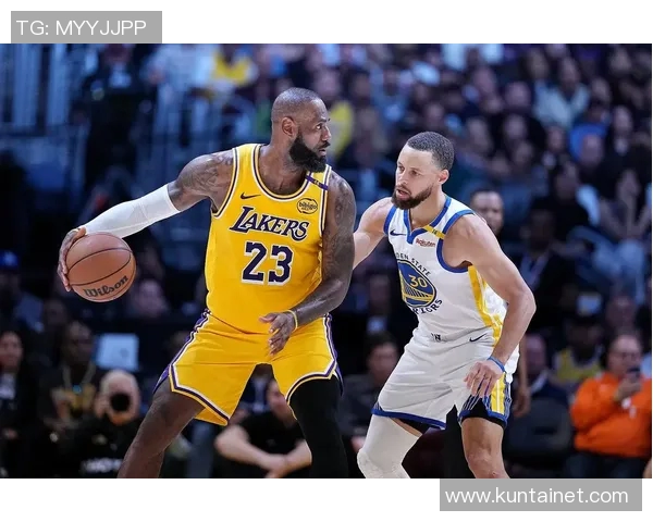 2011年湖人对阵勇士的经典对决回顾与精彩瞬间分析 2011年湖人对阵勇士的经典对决回顾与精彩瞬间分析