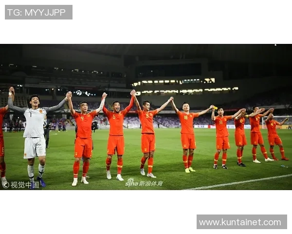 南京网球队技术争议引发热议球员表现与战术选择成焦点讨论