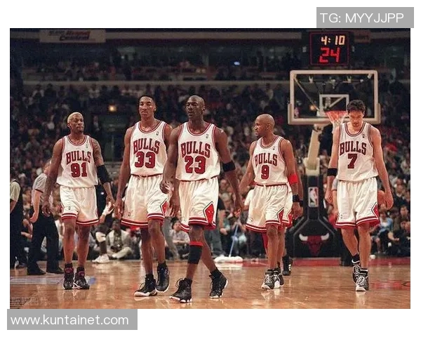 扎克拉文引领公牛重返季后赛的关键时刻与未来展望 扎克拉文引领公牛重返季后赛的关键时刻与未来展望