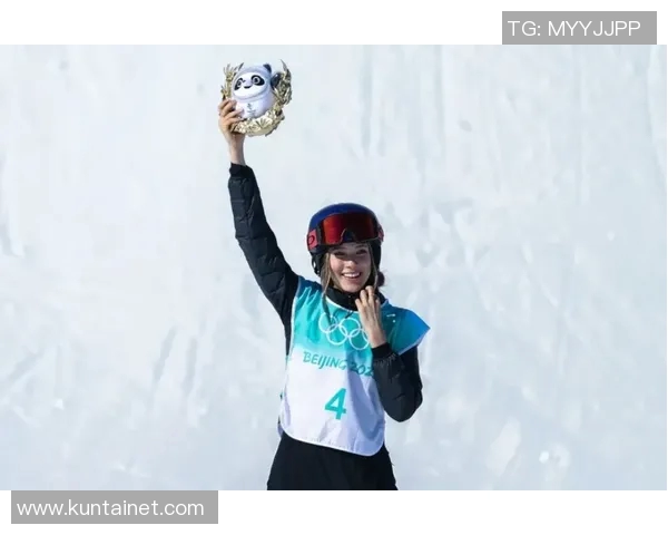 张芳的DOTA2人生：从新手到职业选手的成长与挑战