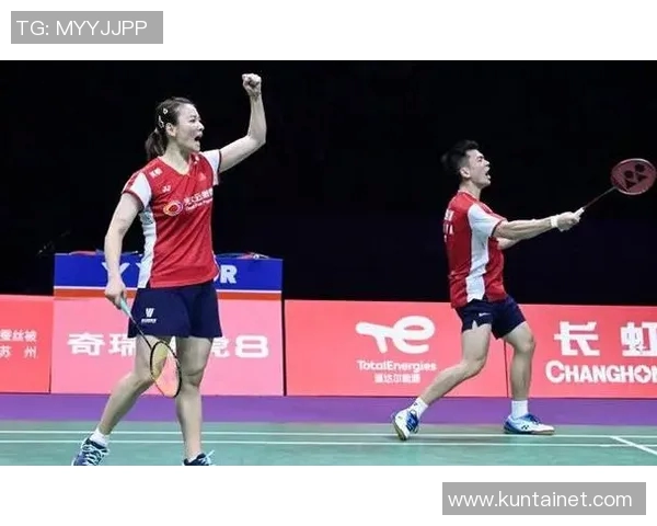 武汉羽毛球队配合问题引发热议球迷对战术和默契的不同看法